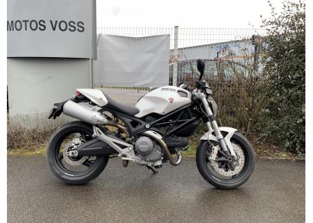 DUCATI MONSTER 696 +