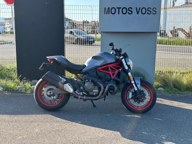 DUCATI MONSTER 821