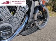 INDIAN SCOUT BOBBER TWENTY 1200 1ERE MAIN JEKILL AND HYDE