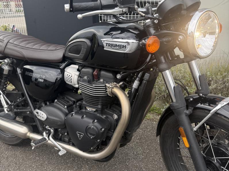 TRIUMPH Bonneville T100