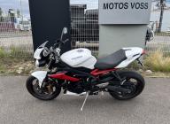 TRIUMPH STREET TRIPLE 675 R