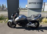SUZUKI GSR 600
