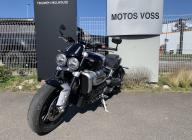 TRIUMPH ROCKET 3 R 1ERE MAIN